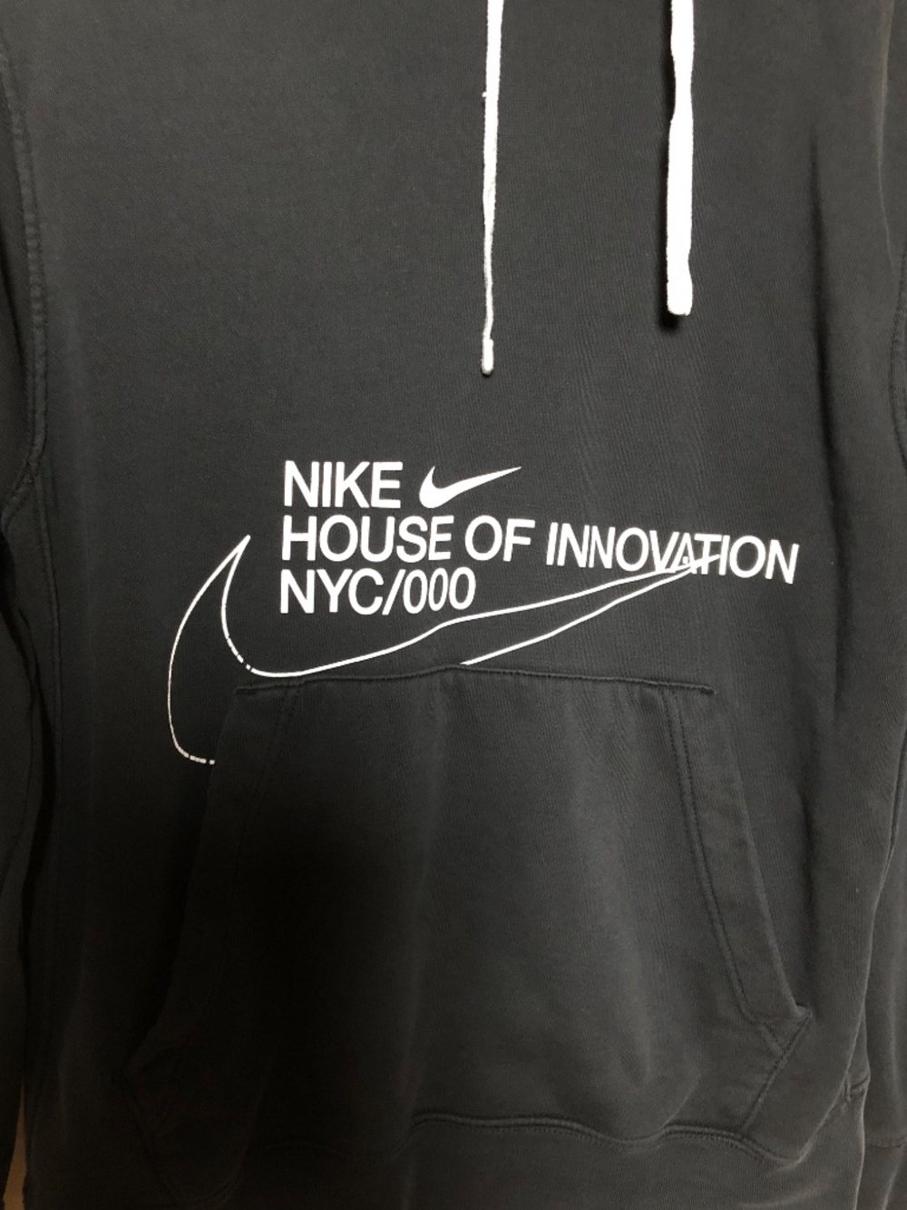 Nike House Of Innovation NYC Exclusive Hoodie - Picture 3 of 9